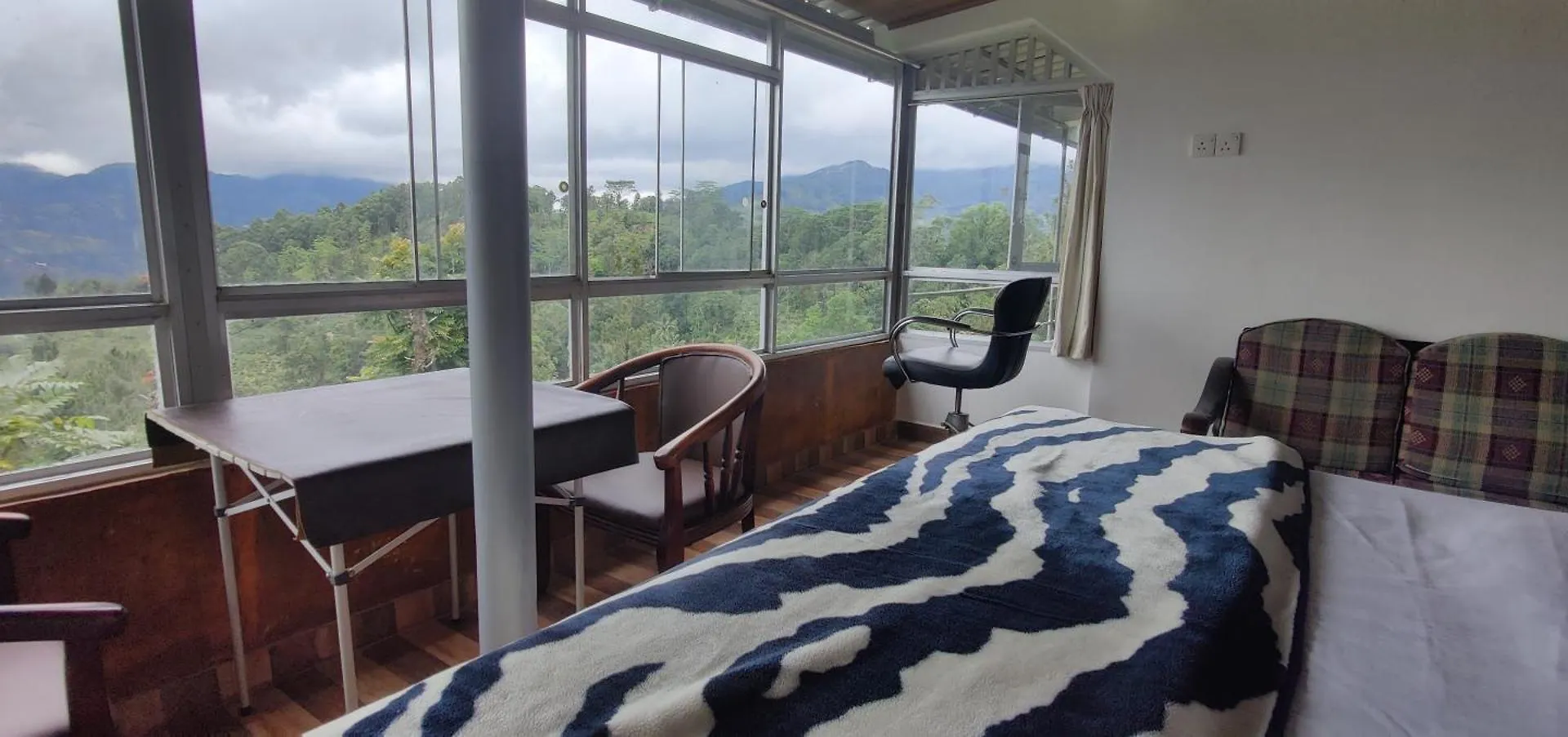 Rohana Estate Lodging & Camping Kandy Homestay