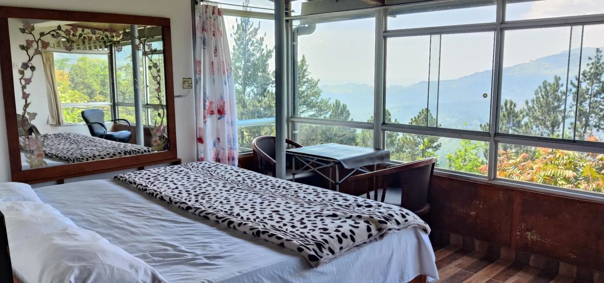 Rohana Estate Lodging & Camping Kandy Homestay